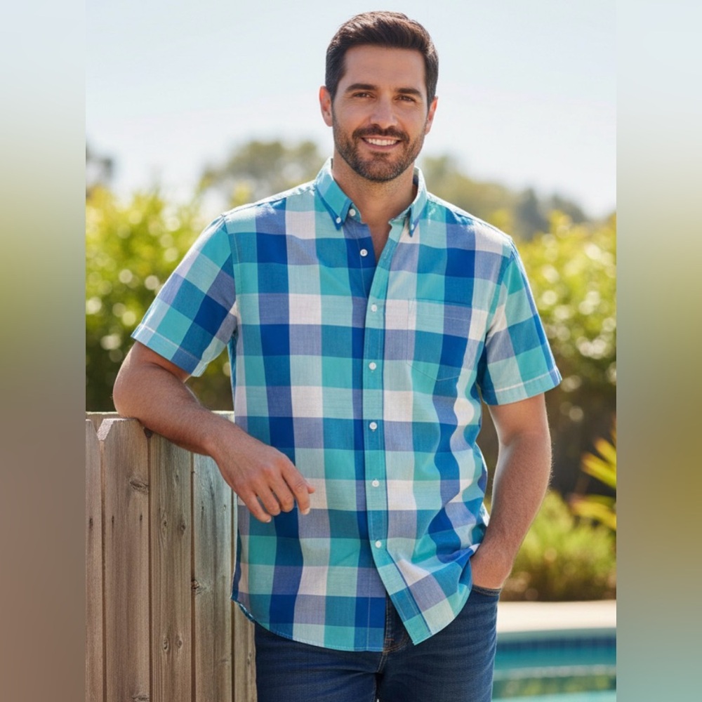 Old Navy - Men's Aqua and Blue Plaid Short Sleeve Button Down Shirt